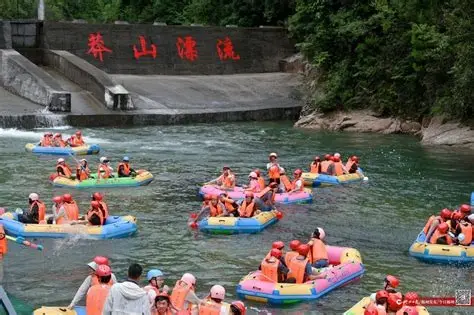 热水河漂流