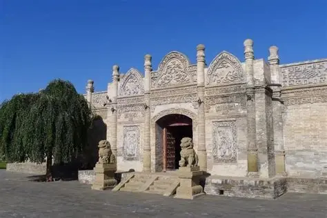郡王府