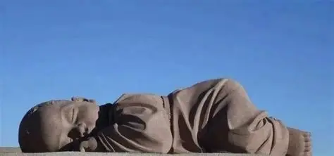 雕塑大地之子