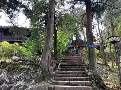 楼上古寨