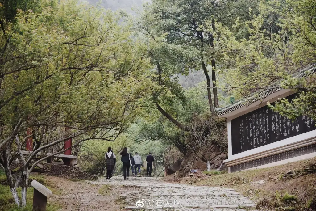 梅关古道