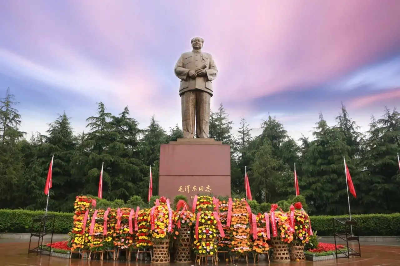 毛泽东广场
