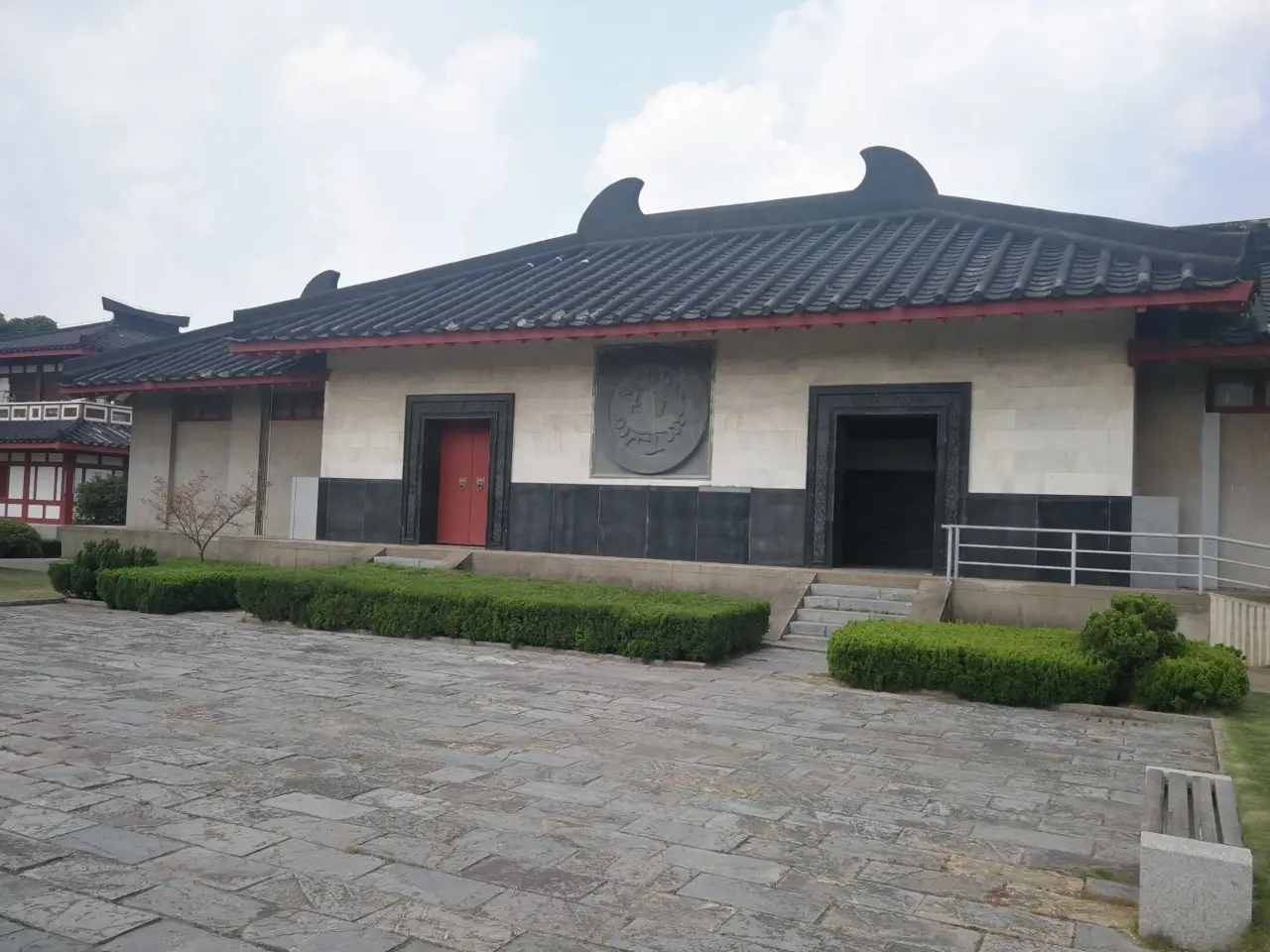 朱然家族墓地博物馆