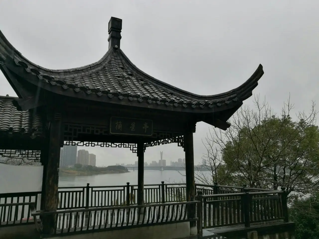 信江新区滨江公园