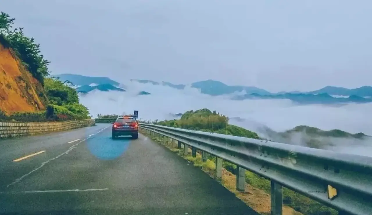 四明山盘山公路自驾游路线